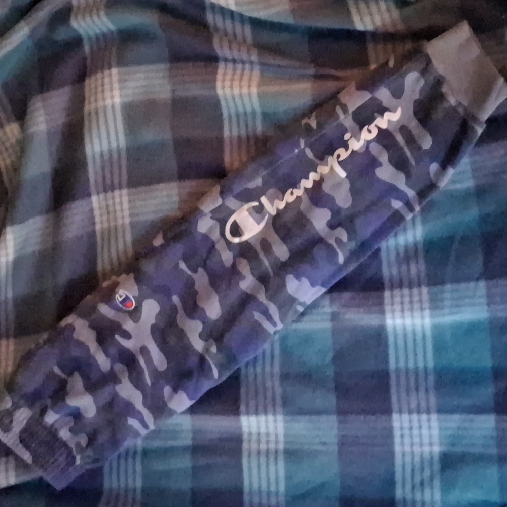 Champion Kids Navy Camo Sweatpants - Picture 2 of 4